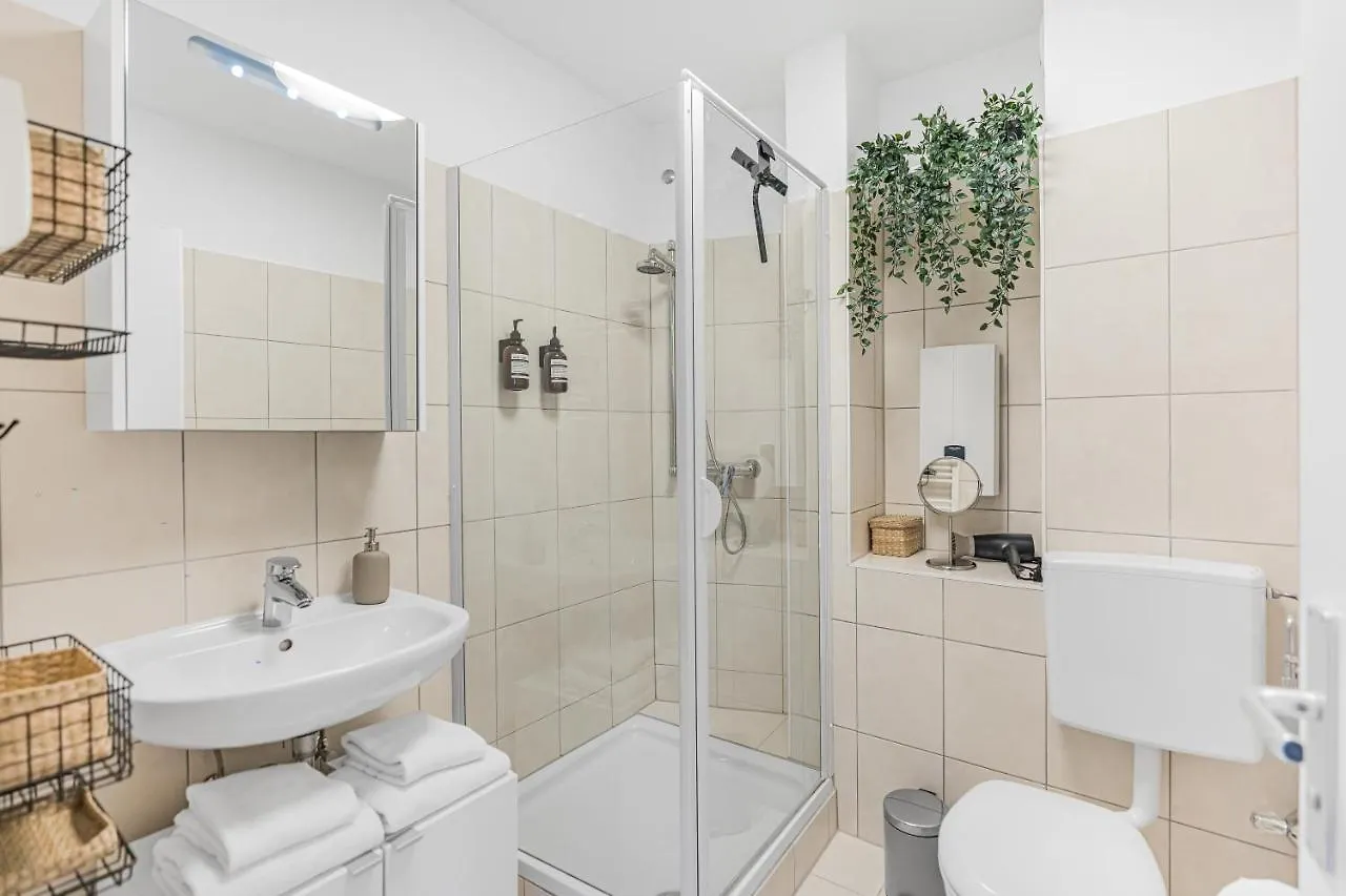 Prime - City Apartment Fuer 6 - Neu & Modern Munich