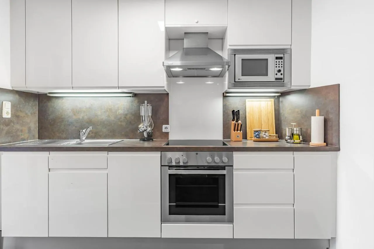 Prime - City Apartment Fuer 6 - Neu & Modern Munich