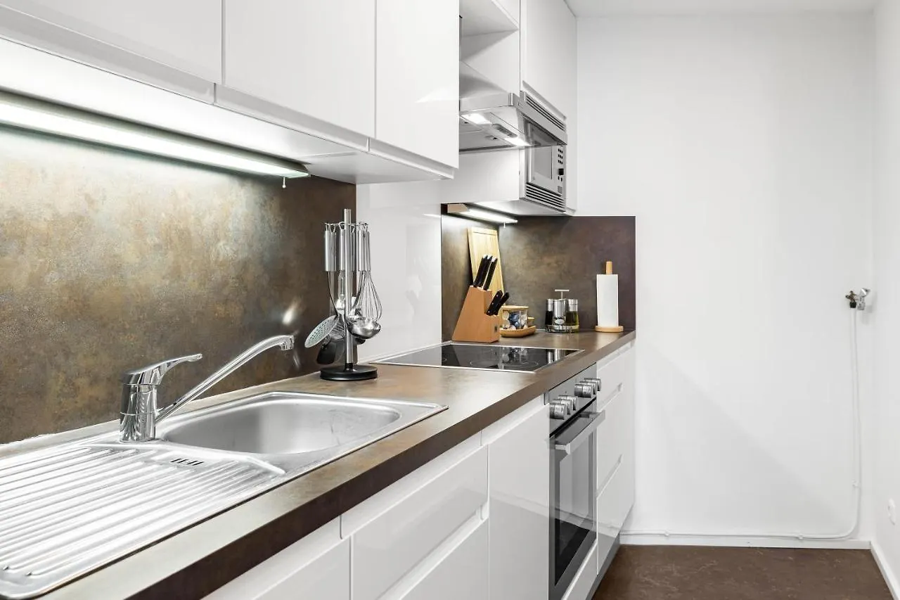 Prime - City Apartment Fuer 6 - Neu & Modern Munich