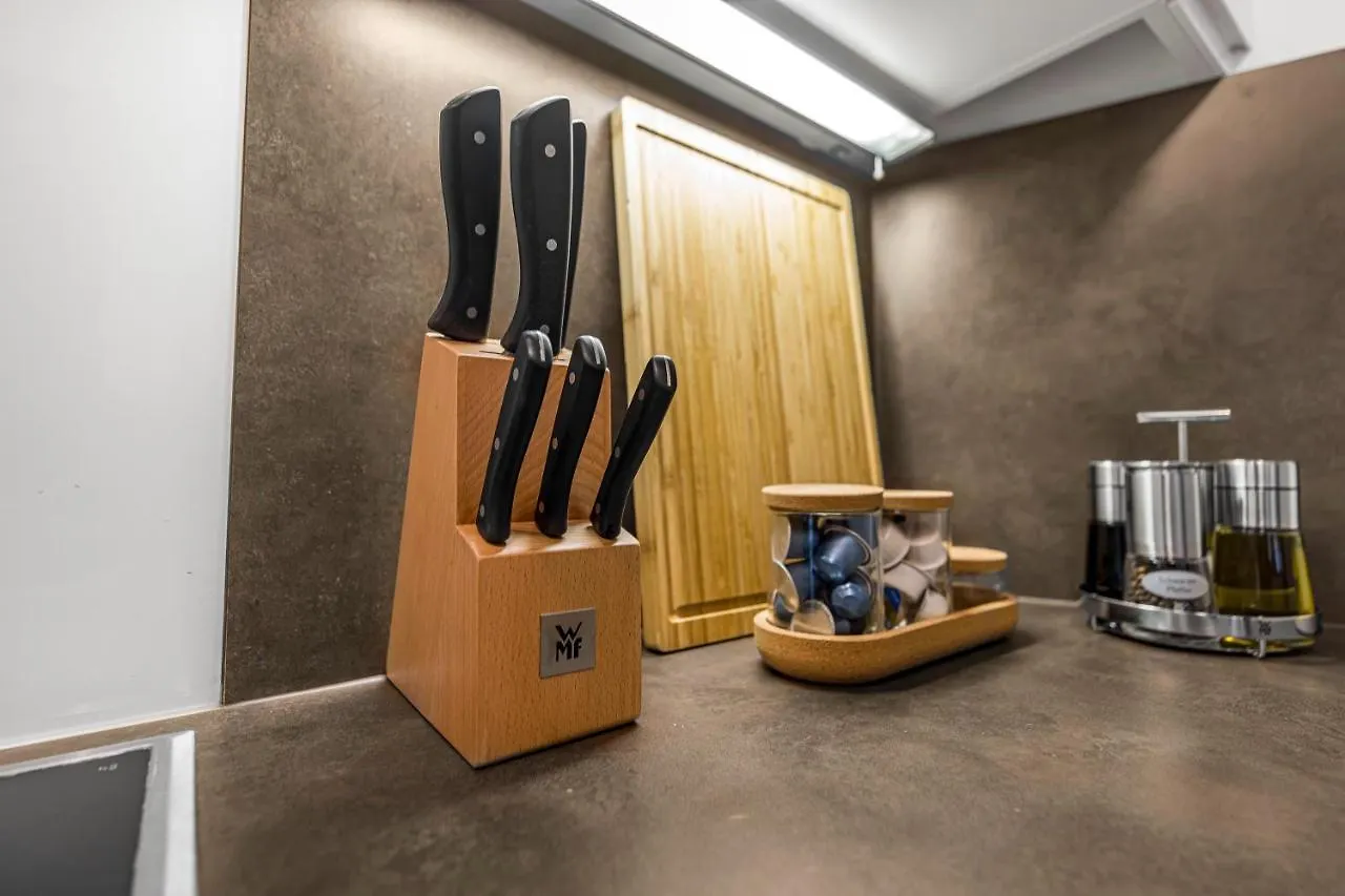 Prime - City Apartment Fuer 6 - Neu & Modern Munich