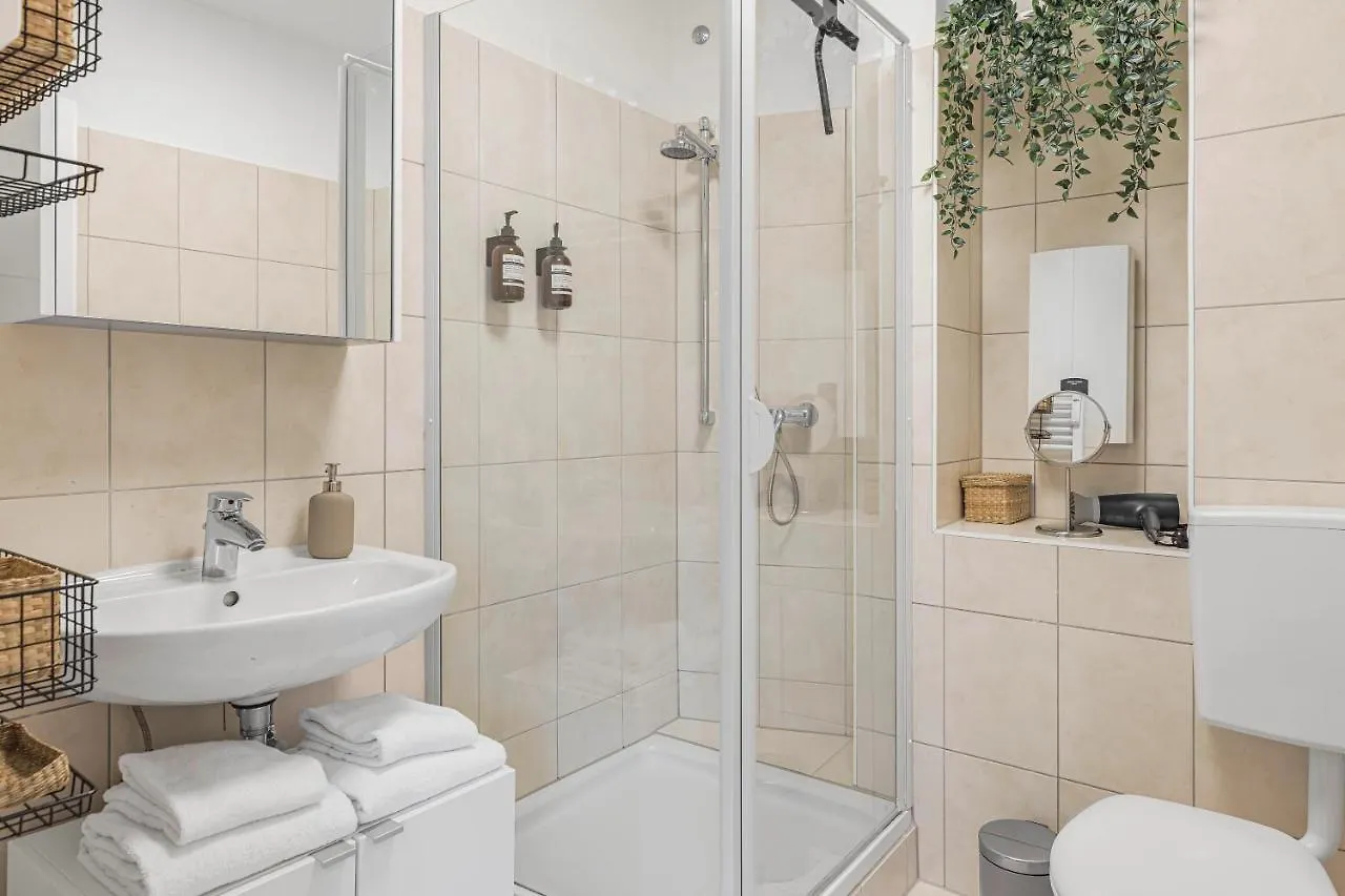 Prime - City Apartment Fuer 6 - Neu & Modern Munich